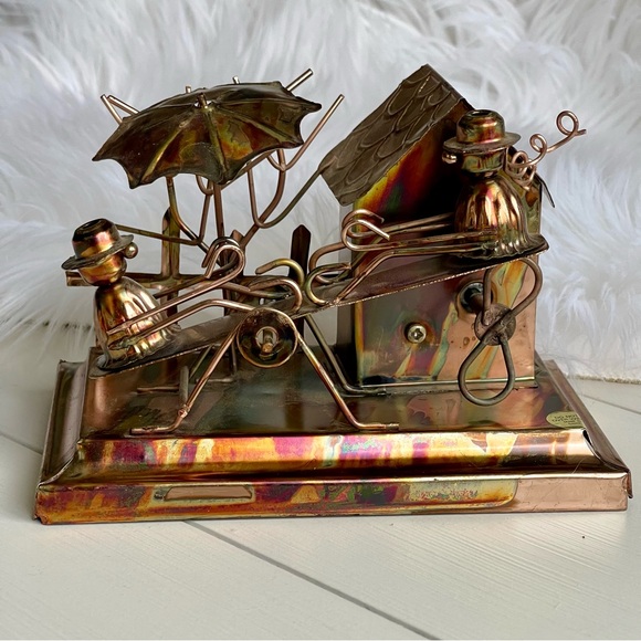Berkeley Designs Vintage Metal Seesaw Musical Box Plays “IT’S A SMALL WORLD” - Picture 11 of 16